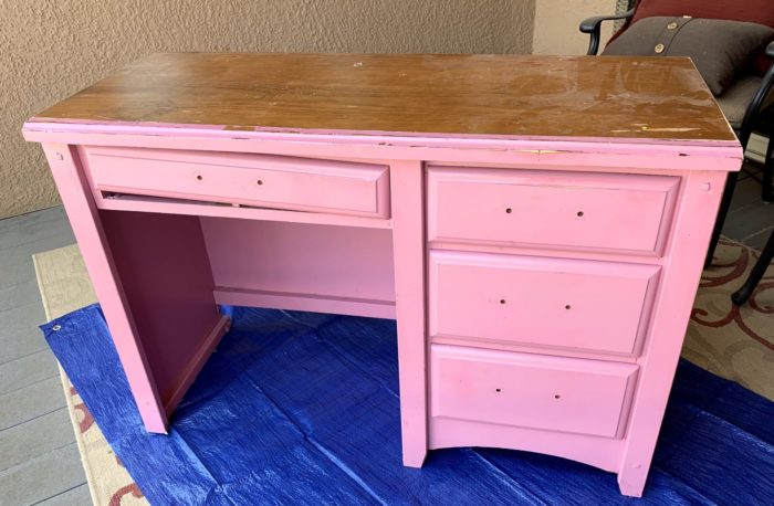 pink desk